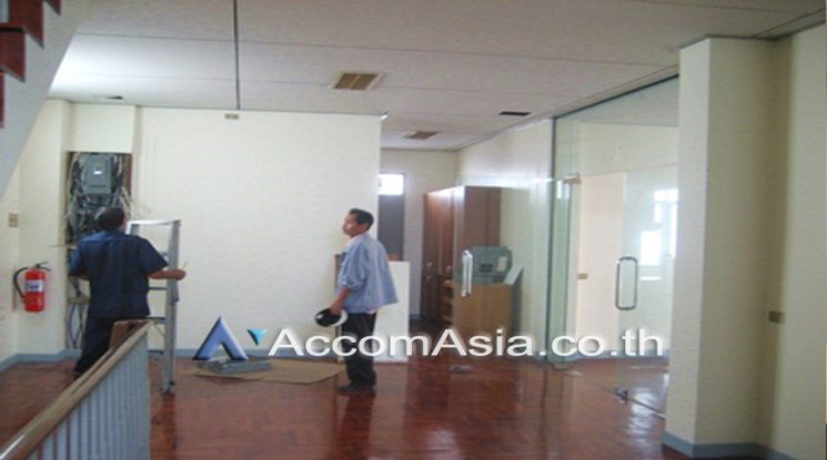 8  Office Space For Rent in Silom ,Bangkok BTS Chong Nonsi AA12679